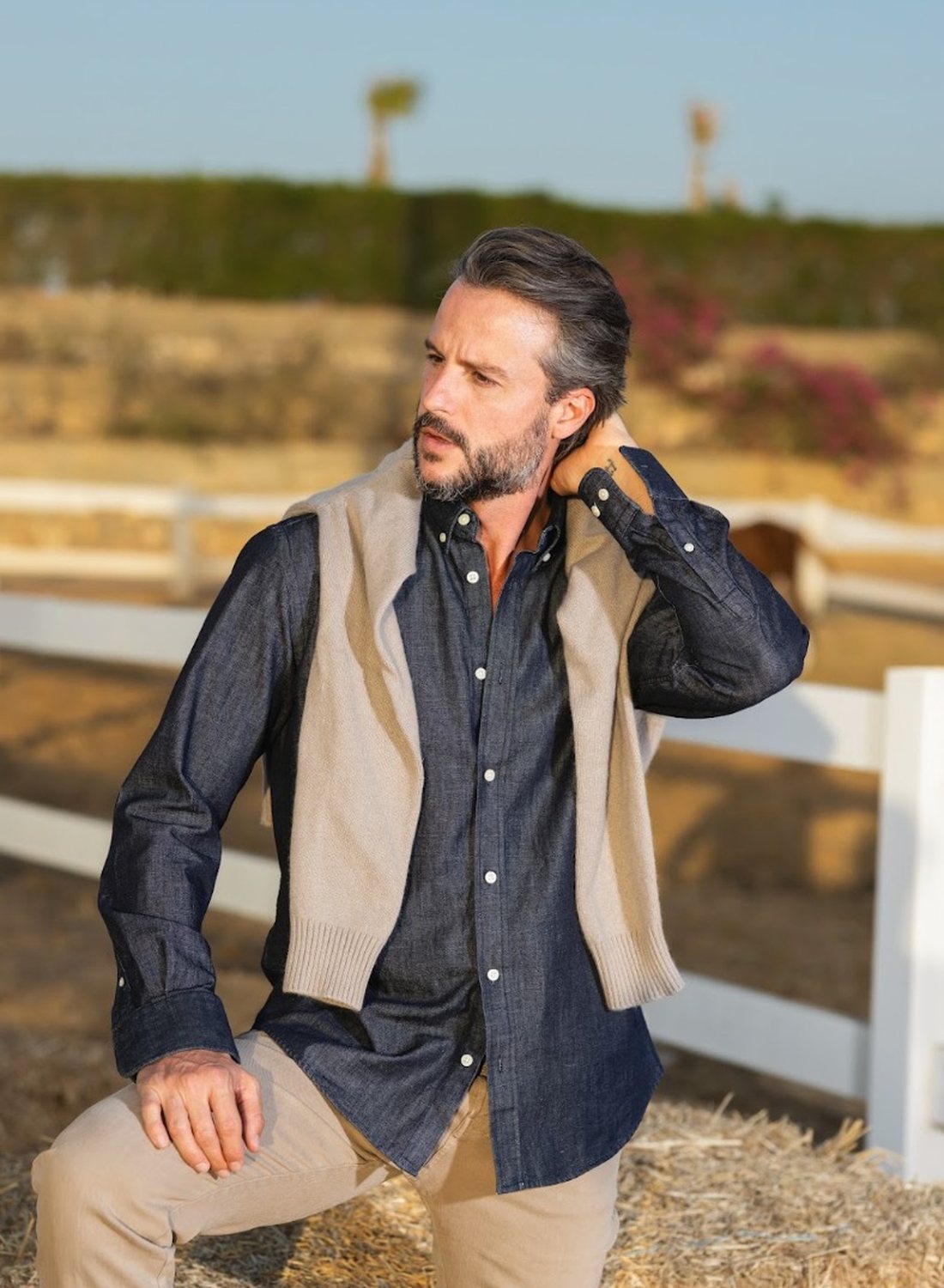 Casual Shirts - Men