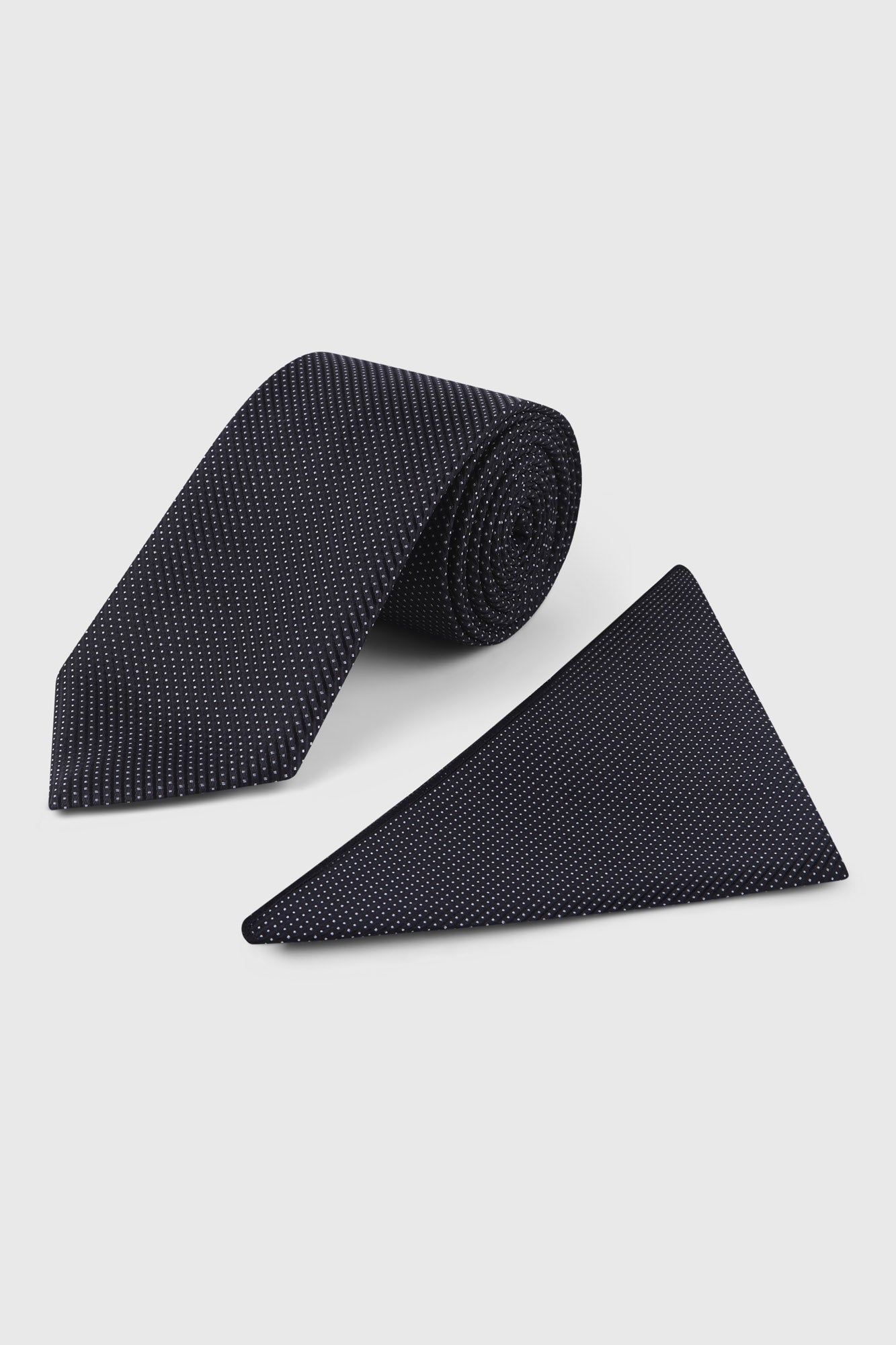 Black Dotted