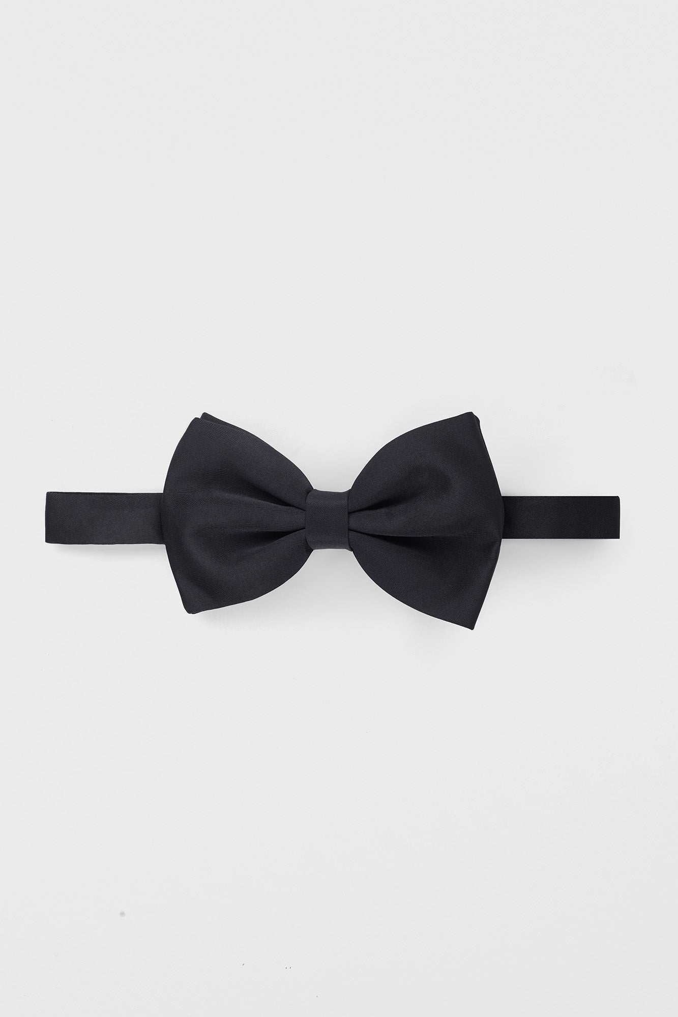 Black Self Tie Bow Tie - Medium