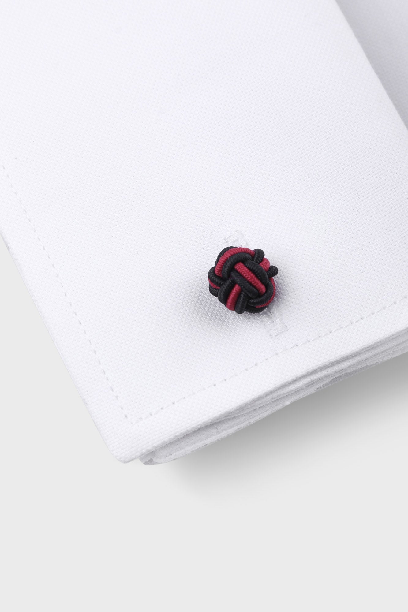 burgundy and black knot