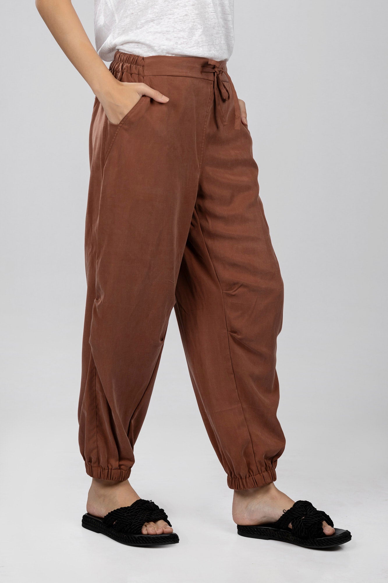 Cafe Tencel Parachute Pants